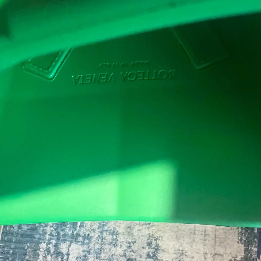 Bottega rubber bag 100% authentic - Picture 4 of 6